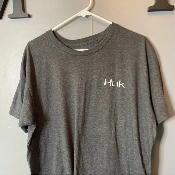 Huk boat graphic Gray short sleeve T-shirt, men’s size extra large - Picture 2 of 5